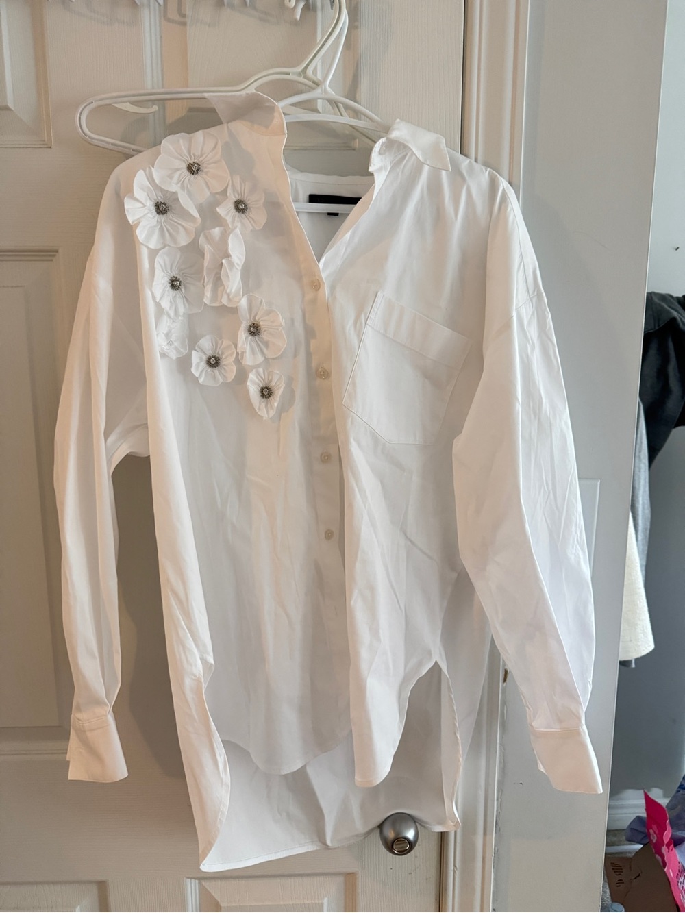 Maje White Girls' Button-Down Shirt with 3D Floral Appliqués